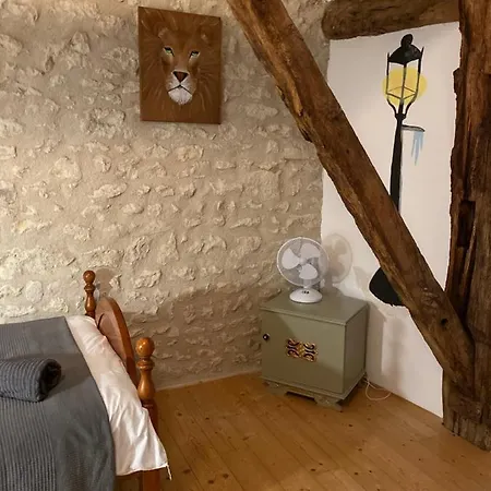 Metairie Des Gacheries Holiday home