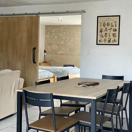 Metairie Des Gacheries Holiday home *