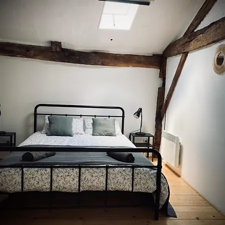 Metairie Des Gacheries Holiday home *
