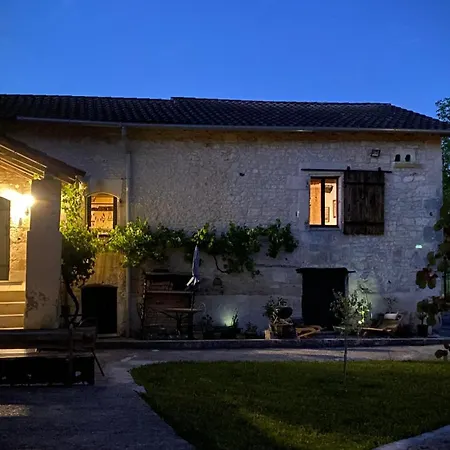 Vakantiehuis Metairie Des Gacheries Champagne-et-Fontaine