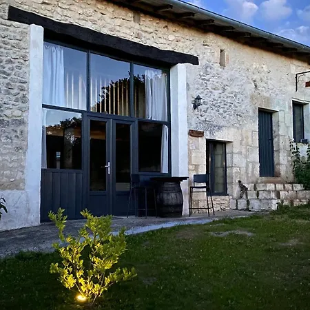 Vakantiehuis Metairie Des Gacheries Champagne-et-Fontaine