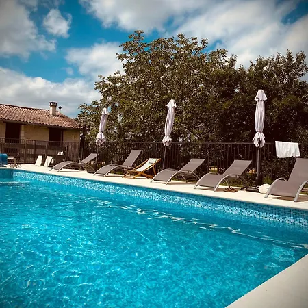 Holiday home Metairie Des Gacheries Champagne-et-Fontaine