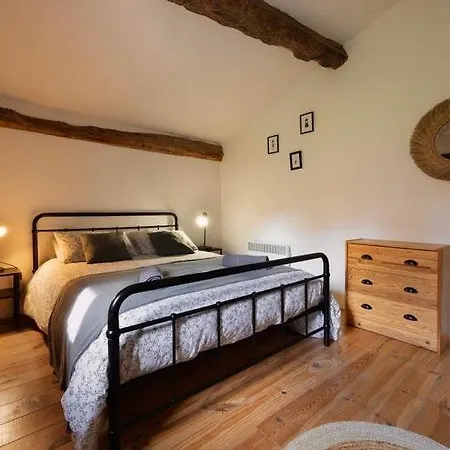 Metairie Des Gacheries Holiday home Champagne-et-Fontaine
