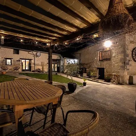 Metairie Des Gacheries Holiday home